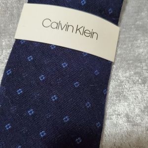 NWT Calvin Klein Men's Tie.